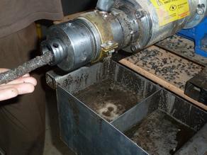 Pressage des graines de tournesol à Béréba