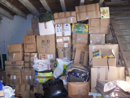 Une partie du stock à charger pour l'expédition