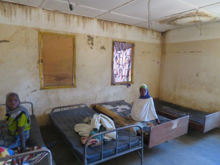 01/2019 Salle d'après accouchement qui a besoin de restauration